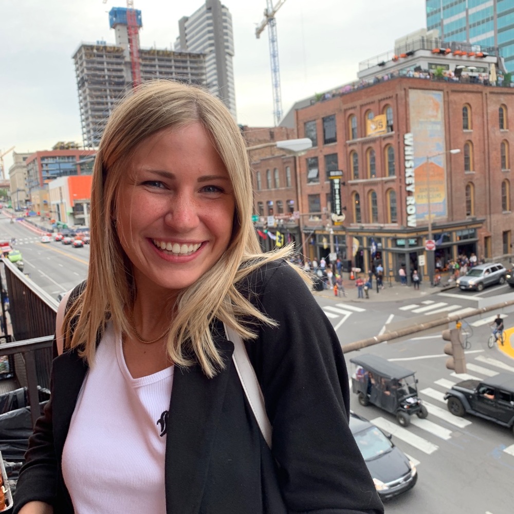 Meet your Posher, Kelley